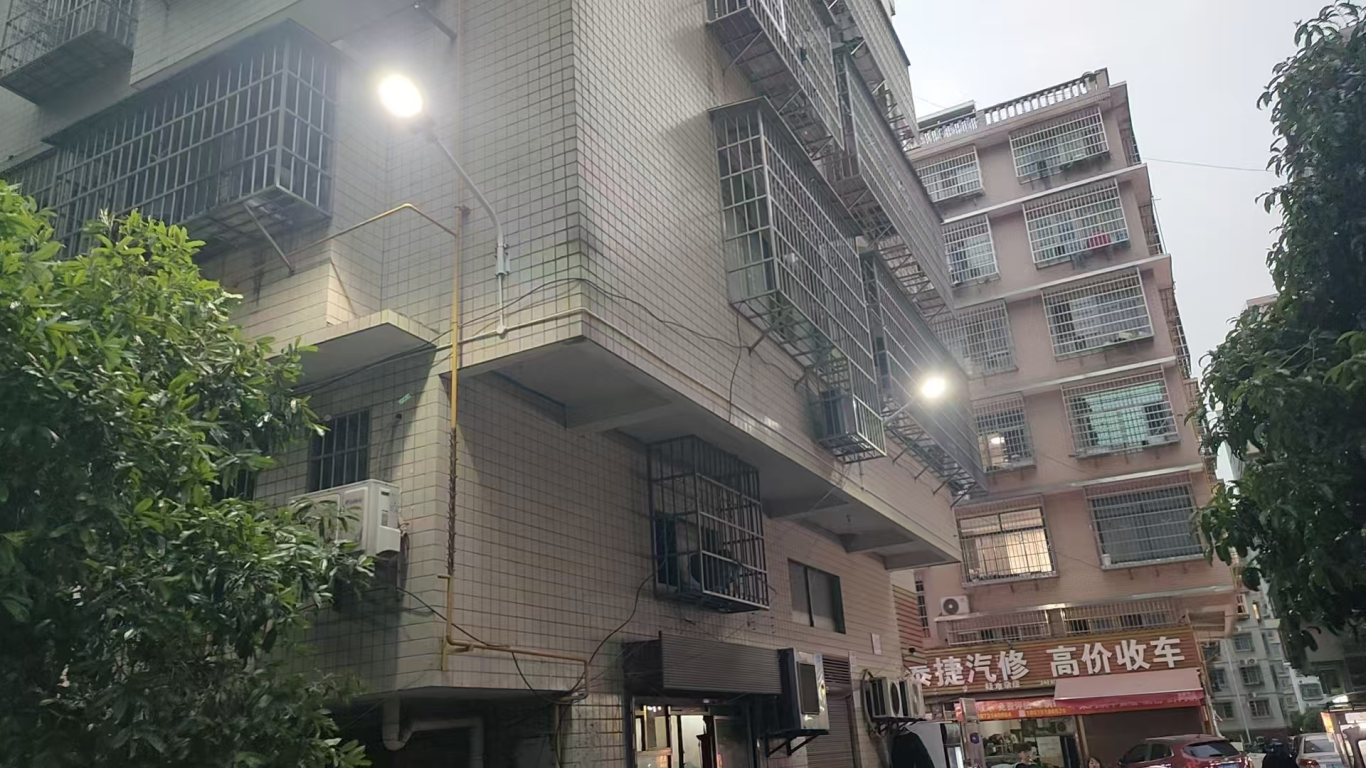 市政要聞 | 感謝信里的民生溫度！湘江新區(qū)八家灣小區(qū)改造工程圓滿收官獲天頂街道點贊